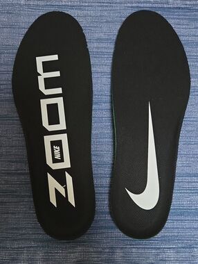 NIKE "Air Zoom" Black & White Insoles